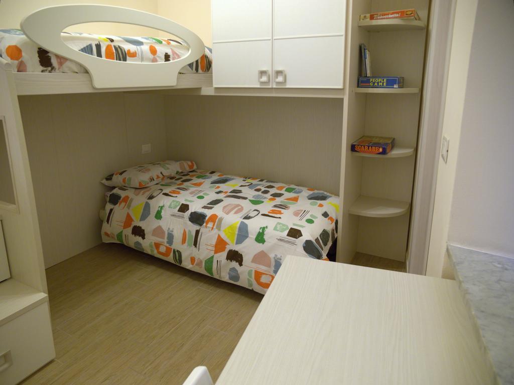 Glad Apartment Специя Екстериор снимка