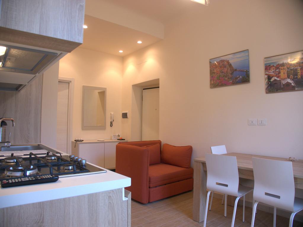 Glad Apartment Специя Екстериор снимка
