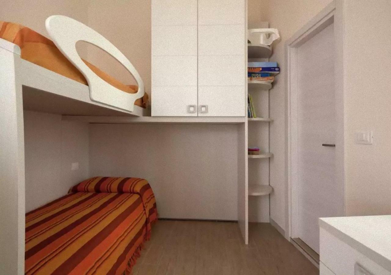 Glad Apartment Специя Екстериор снимка