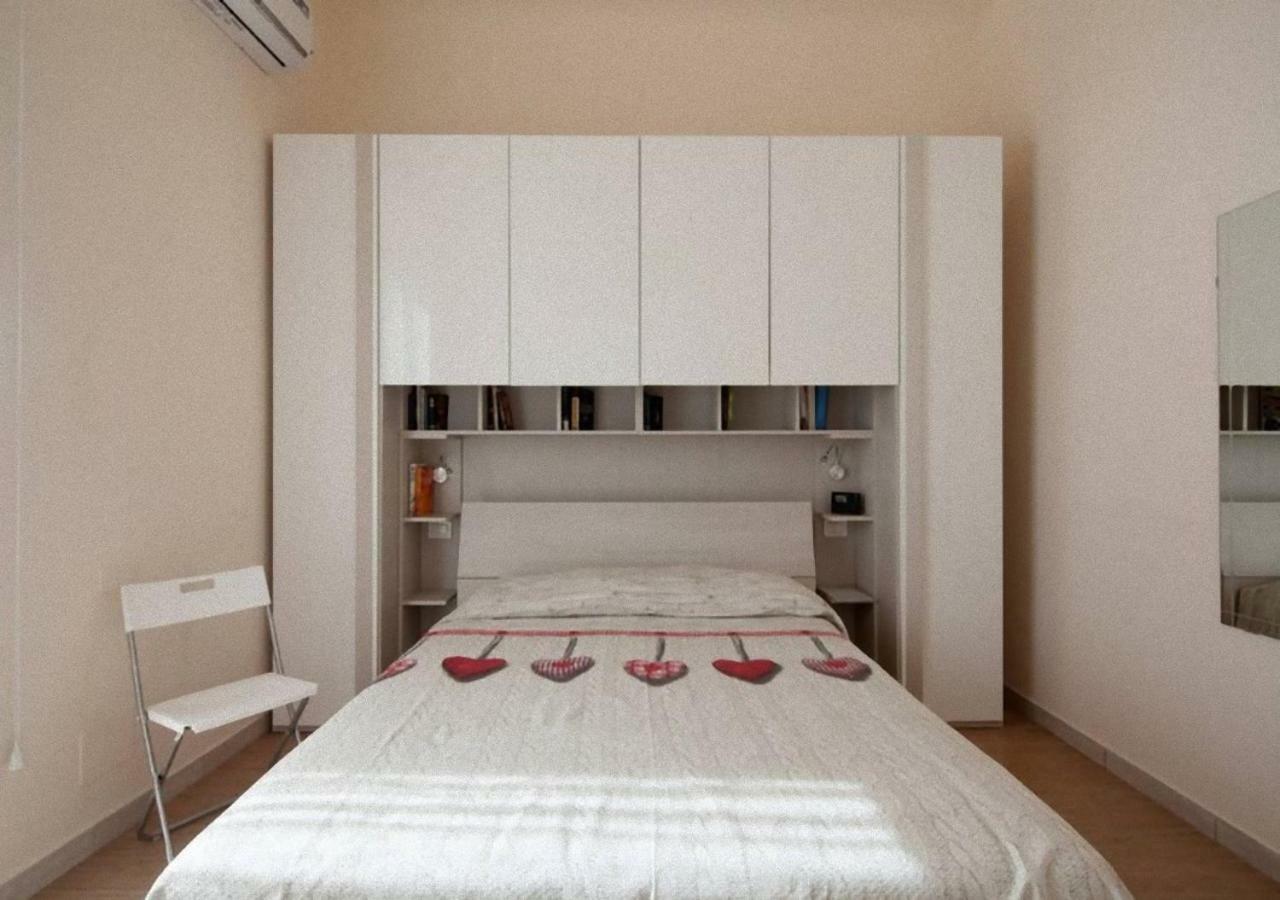 Glad Apartment Специя Екстериор снимка